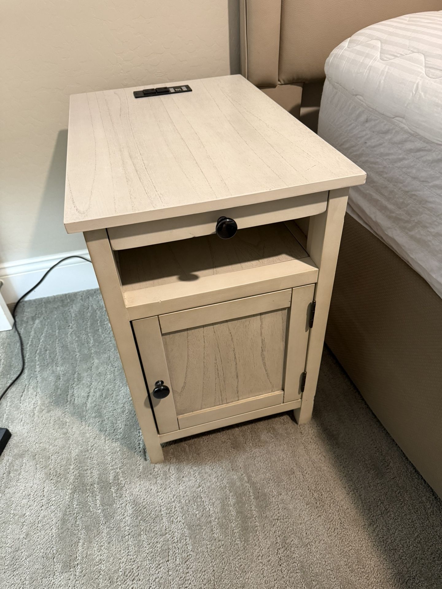 2 Matching End Tables/Nightstands- Light Colored Wood 