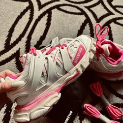 Balenciaga Track