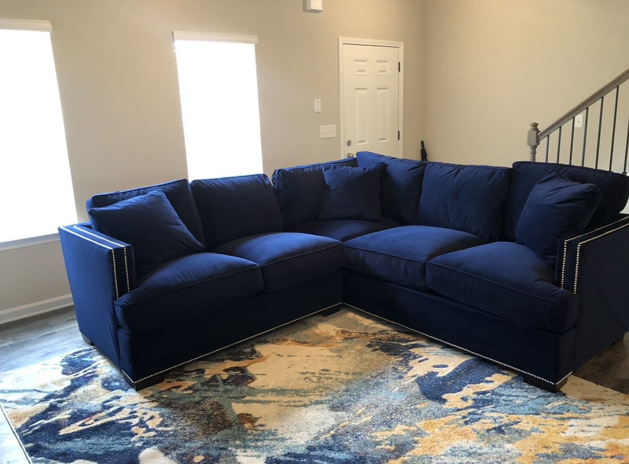 Cozy Sapphire sectional couch