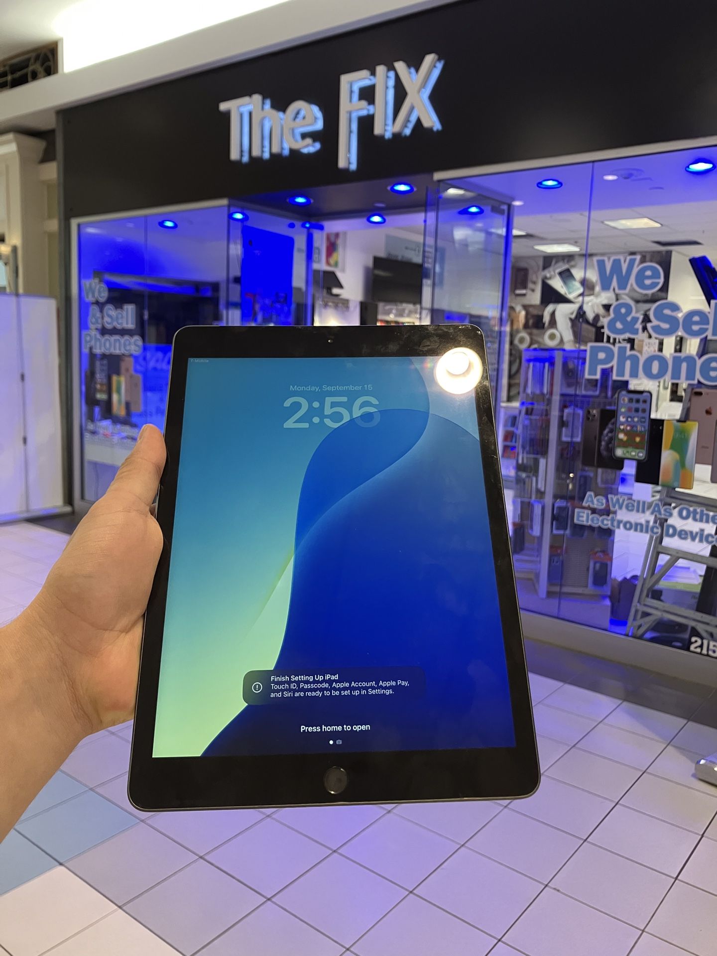 iPad 9th Generation Wi-Fi+ Cellular