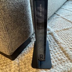 Netgear WiFi Router/ Motorola SURFboard Cable Modem