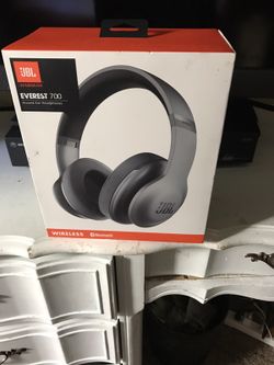JBL Everest 700