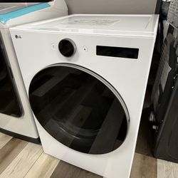 LG Smart Gas Dryer 7.4 Cu