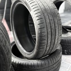 Pirelli P Zero - 255/35R19