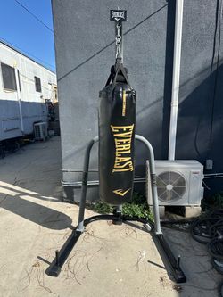 Heavy bag stand