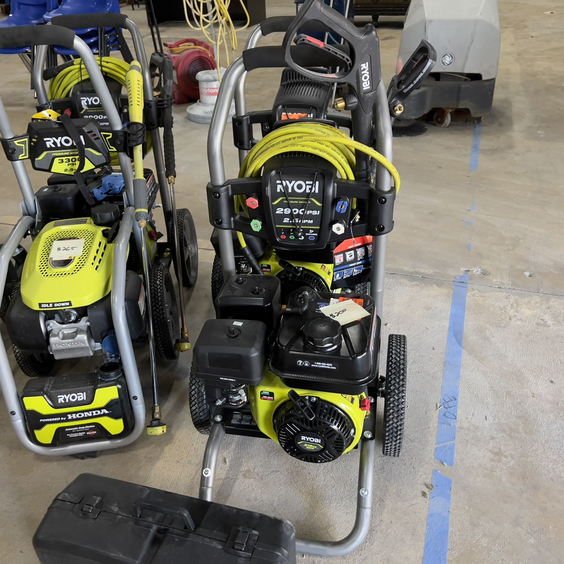 Ryobi 2900 PSI 2.5 GPM Cold Water Gas Pressure Washer with 212cc Engine