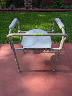 Bedside commode
