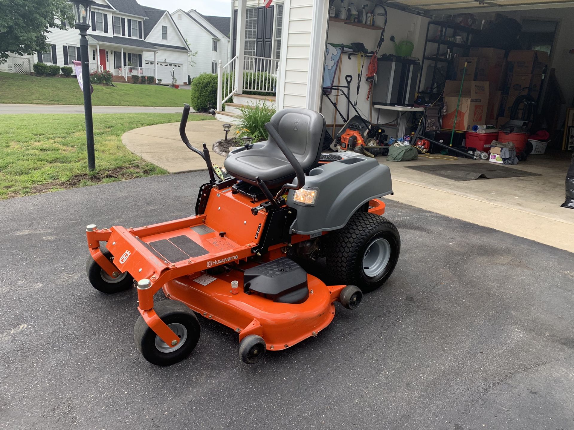 Husqvarna RZ5424 54” Zero Turn Mower