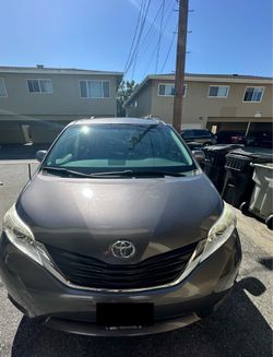 Toyota Sienna 2013 Check Desc for details