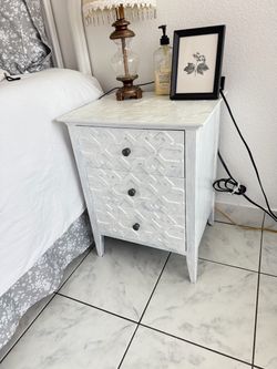 Chic Moroccan Carved 3 Drawer Nightstand End Table - White
