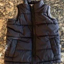 Boy’s Old Navy Black Vest Size 5