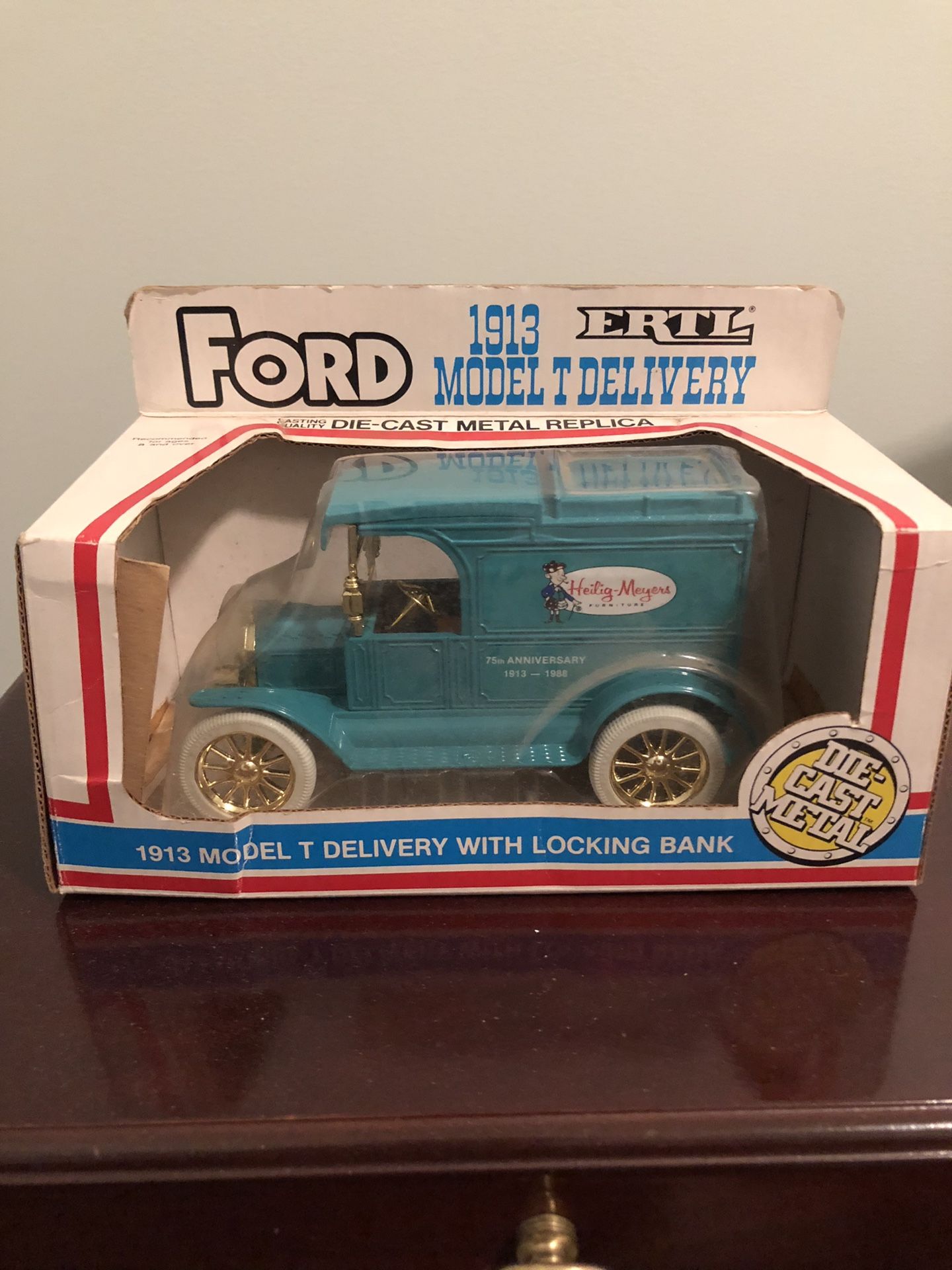1913 Ford Model T Heilig-Meyers Furniture Delivery Truck Bank