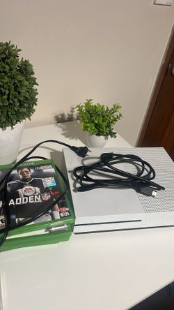 Microsoft Xbox One Console w/ Power & HDMI Cables + Game Lot