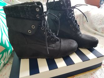 Black bootie Wedges size 8