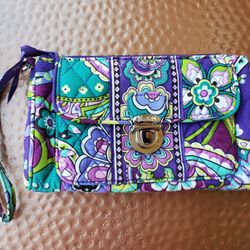 Like New Quilted Vera Bradley Storage Wristlet 