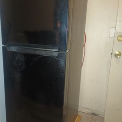 whirlpool small fridge 