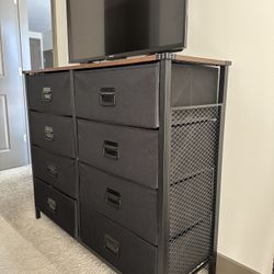 Dresser / Storage 