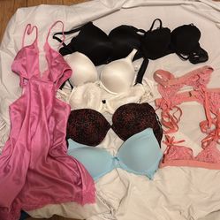 VICTORIA SECRET BUNDLE