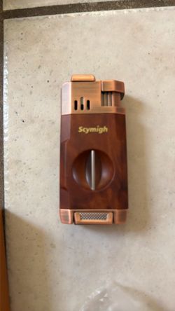 Brand new Scymigh 5-in-1 Triple Jet Torch Lighter.