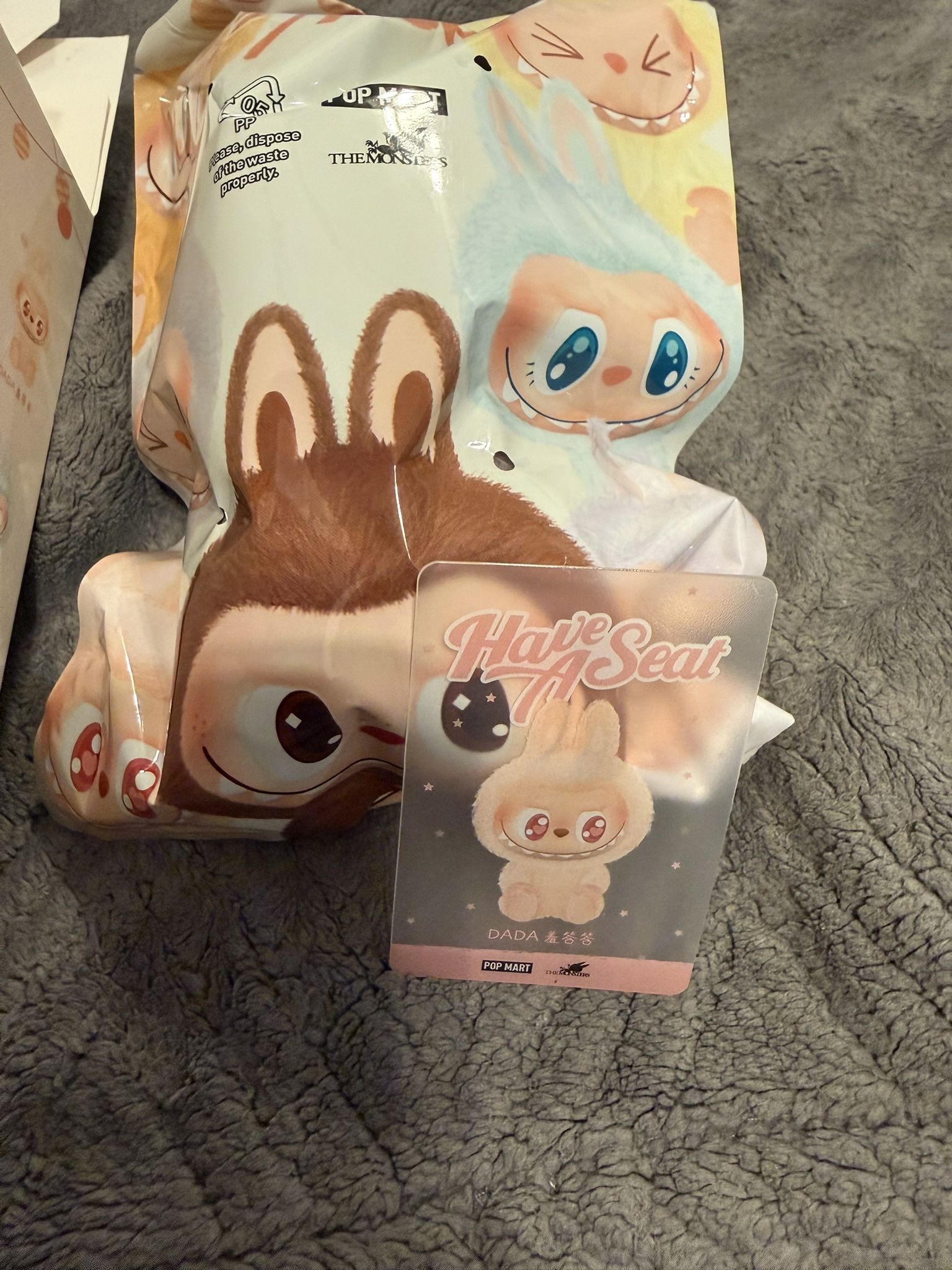 popmart labubu have a seat DADA