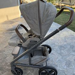 Nuna Mixx stroller (Great deal For A New Mama)