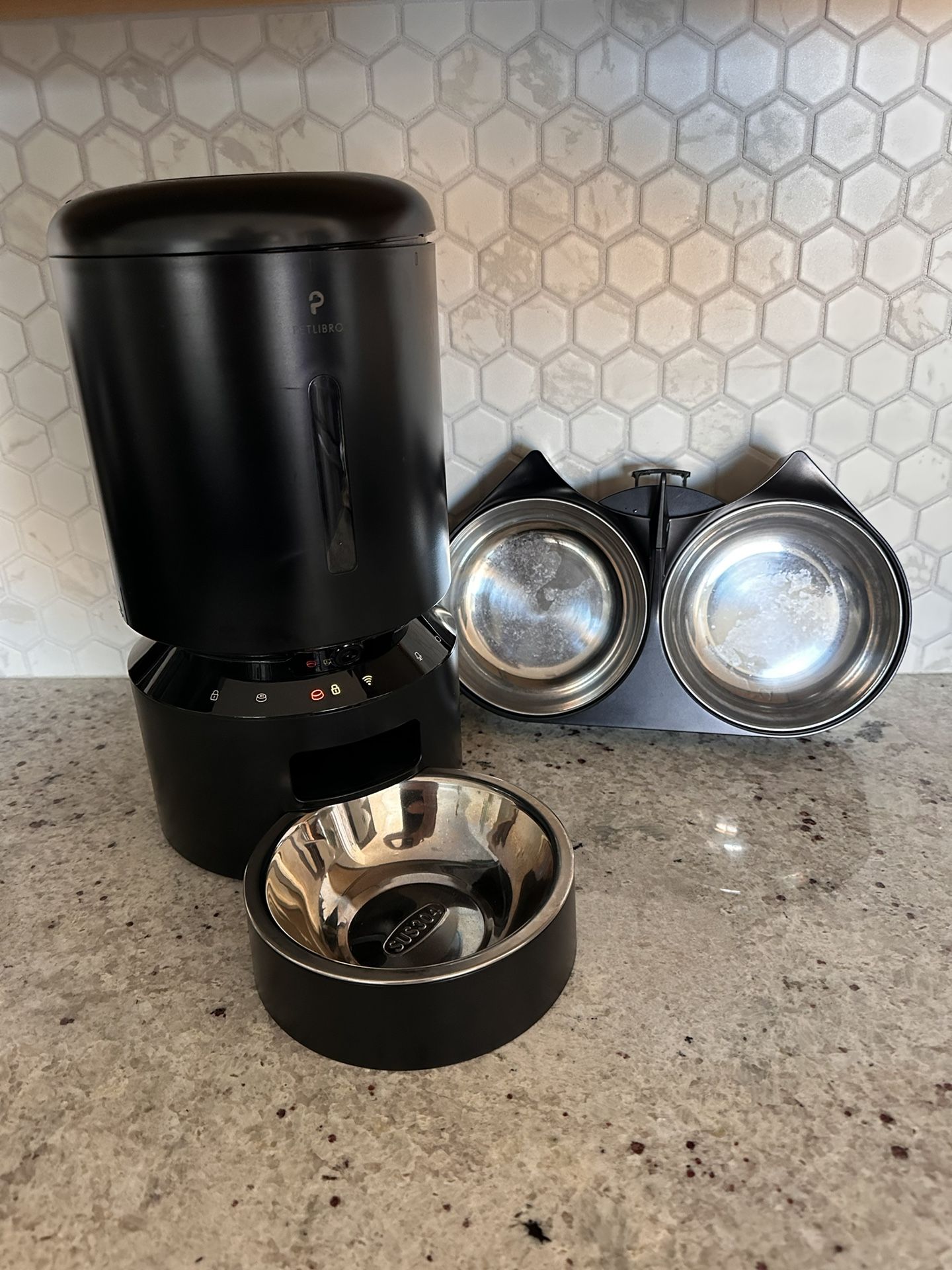 PETLIBRO Pet Feeder For Cats And Dogs