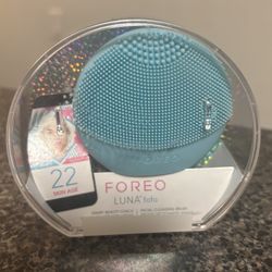 Foreo Makeup Brush Cleaner