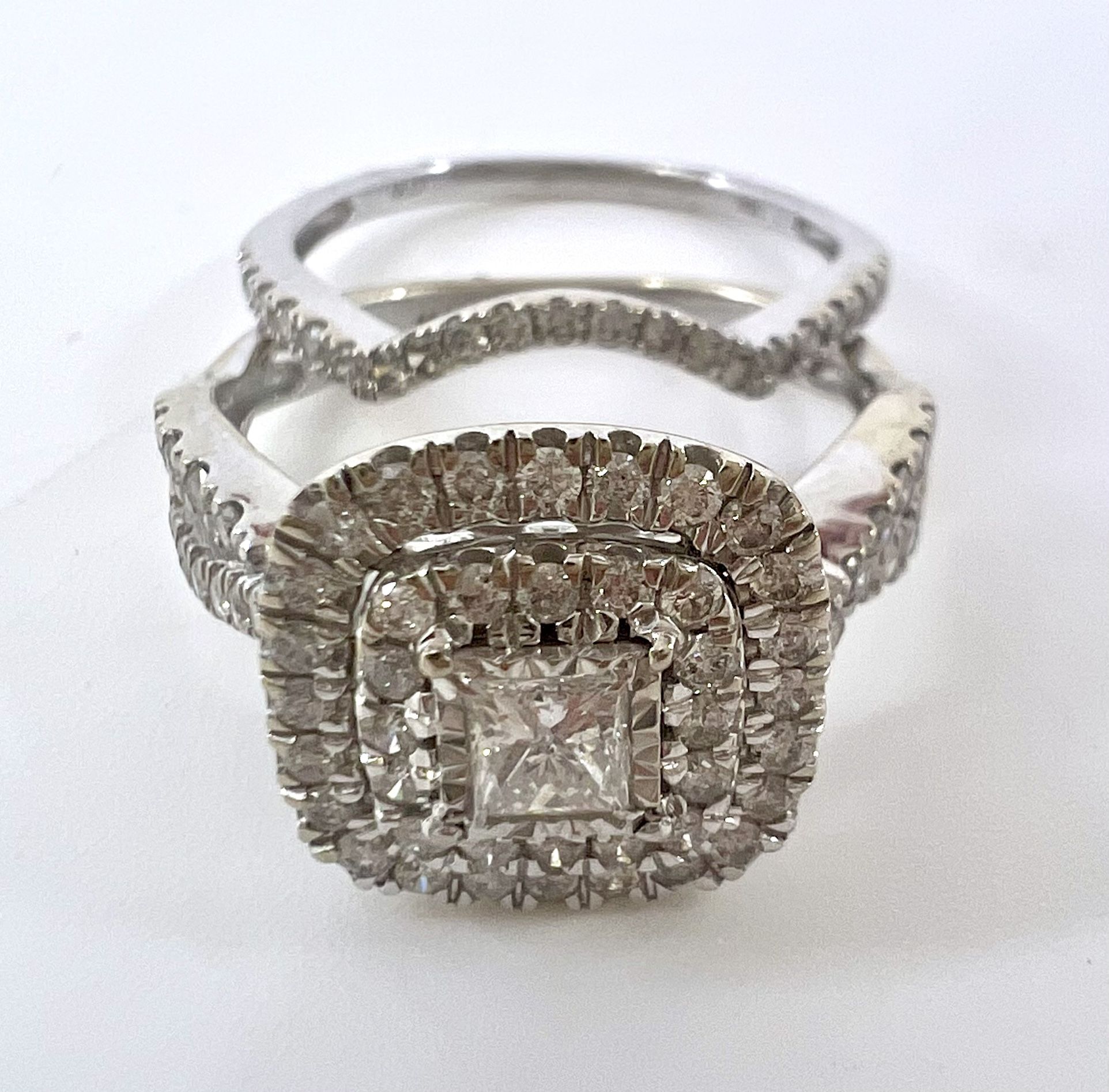 10k White Gold & Natural Diamonds Rings Set Size 7
