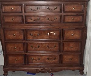 Dresser