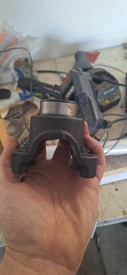 Differential Pinion Yoke Gm 1(contact info removed)