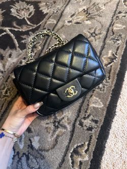 Black and gold ware woc