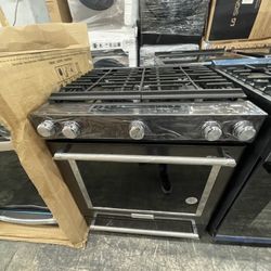 Kitchen Aid 30” Freestanding Range In Black Stainless New Open Box 