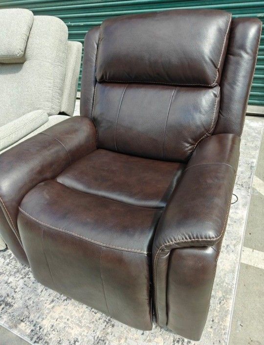 Barcalounger Bryson Leather Power Rocker Recliner with Power Adjustable Headrest