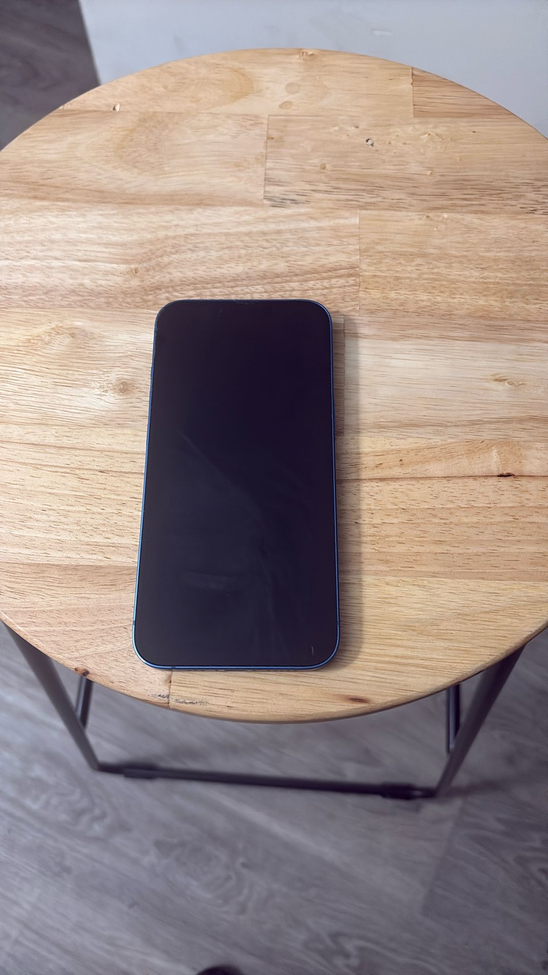 Iphone 13 $300