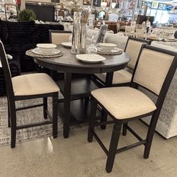 CH Dining Table W/ 4 Chairs 