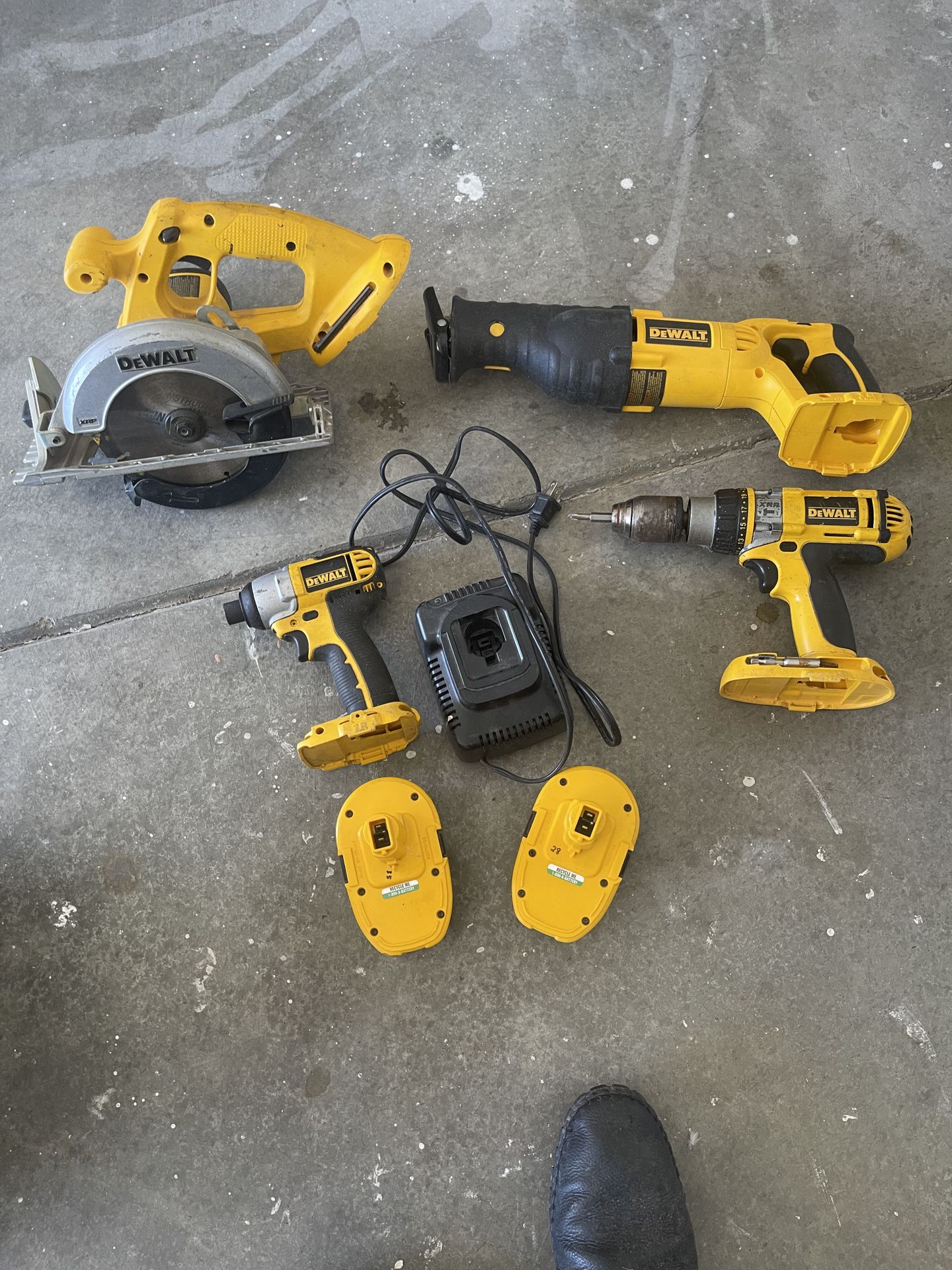 Dewalt tools 18 volts