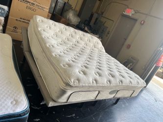 King mattress beautyres 🦖