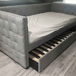 Twin Daybed With Trundle 