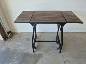 Utility table