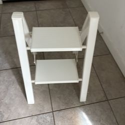2-step Ladder Metal 