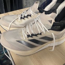 Adidas Boston 12 Size 11