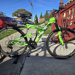 Dual Suspension Mountain Bike 
Medium Size Good Condition Ready to Ride 