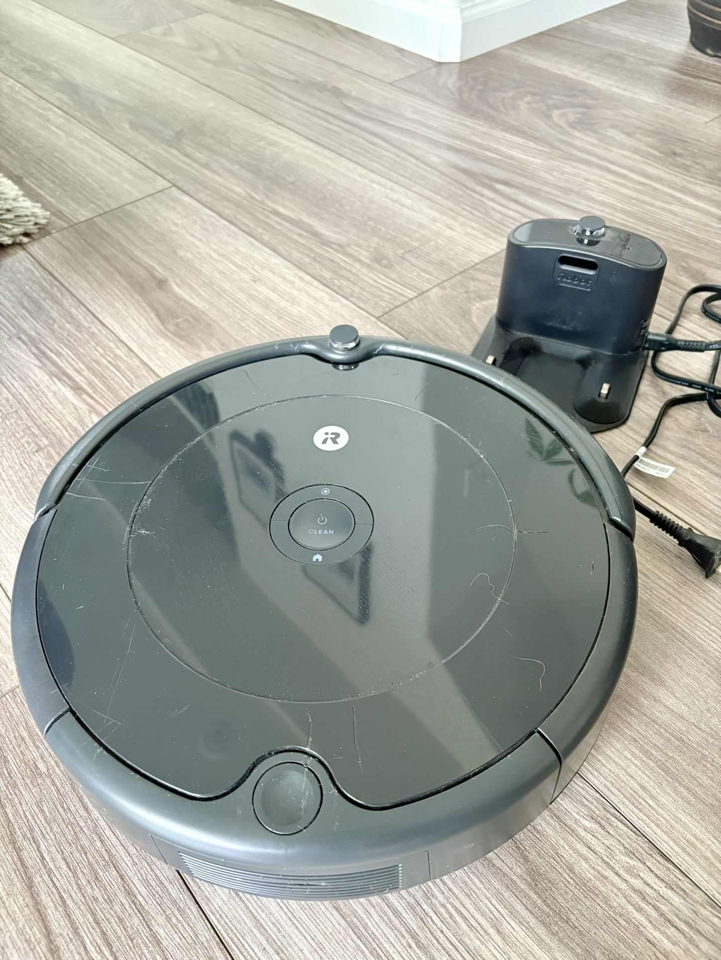 Roomba® 694 Robot Vacuum