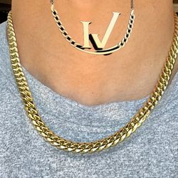 8mm 20” Miami Cuban Chain - 14k Gold Plated Stainless Steel - Timeless & Durable!