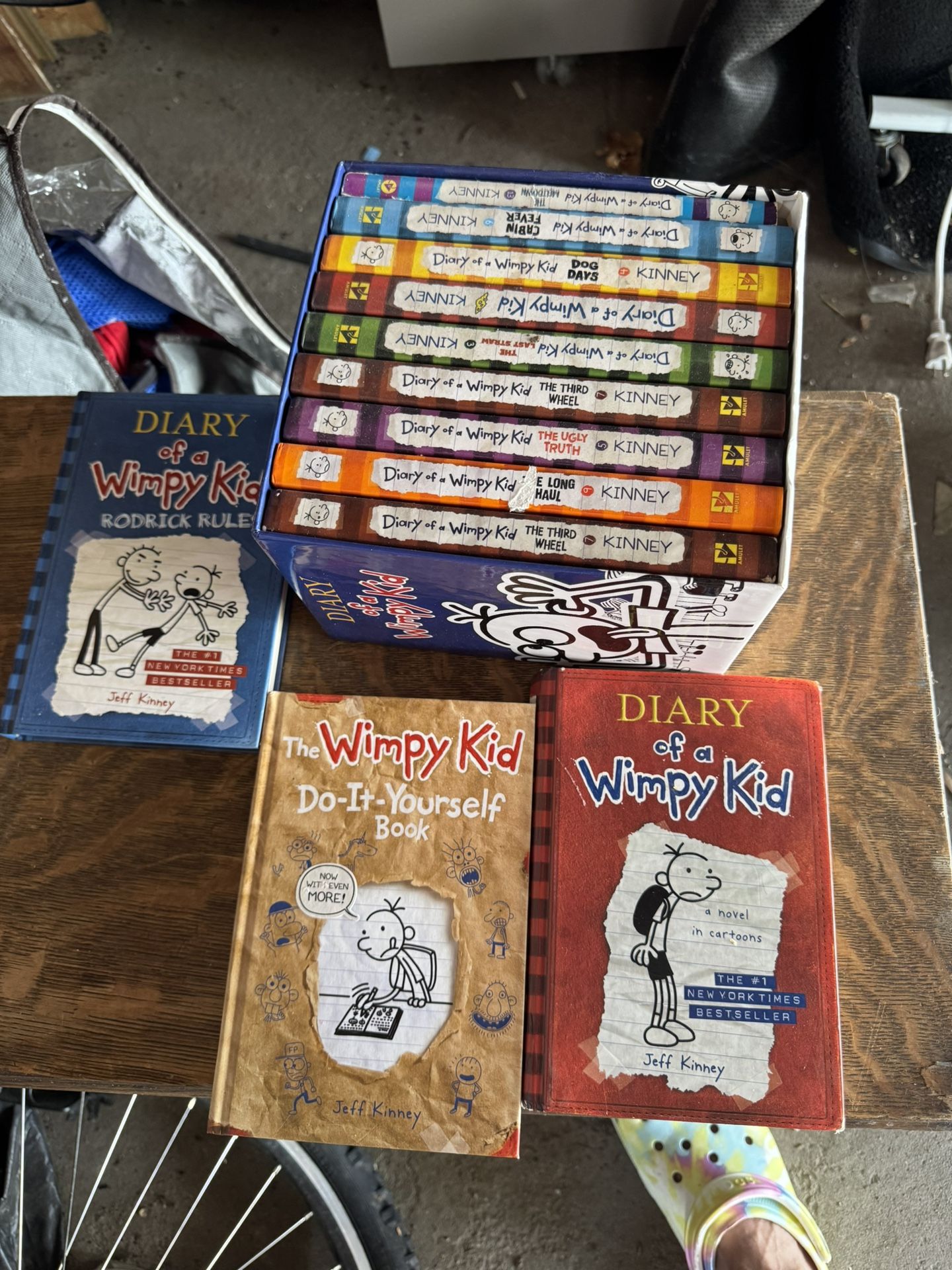 Diary of a Wimpy Kid Box of Books (1-12)by Jeff Kinney