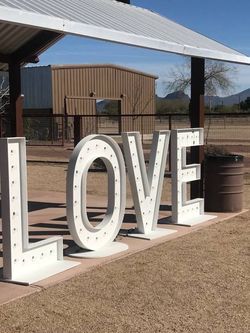 Love Sign ( R-E-n-t)
