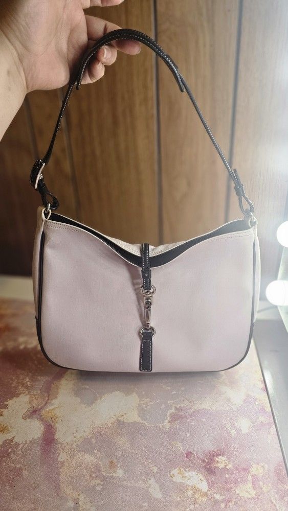 Coach Vintage Clip Lock Canvas And Balck Leather