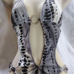 TONS OF WOMENS BATHING SUITS CHECK MY LISTING