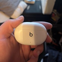 Beats Studio Buds