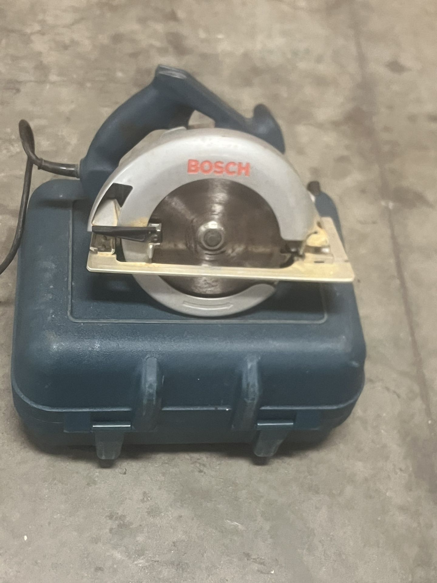 Bosch 7 1/4" Circular Saw MODEL 1658 used in very good condition and fully functional location below  31705 Wesley Chapel blvd Fl 33543 Storage Mart  